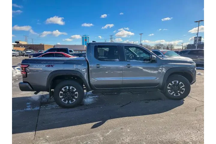 $32892 : Nissan Frontier 2022 4x4 S 4 image 8