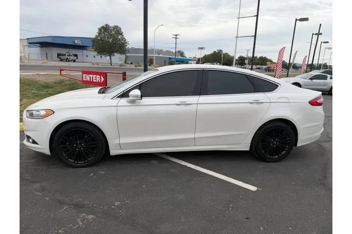 2014 Fusion SE image 3