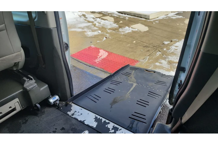 $36000 : 2020 TOYOTA SIENNA XLE Wheelch image 4