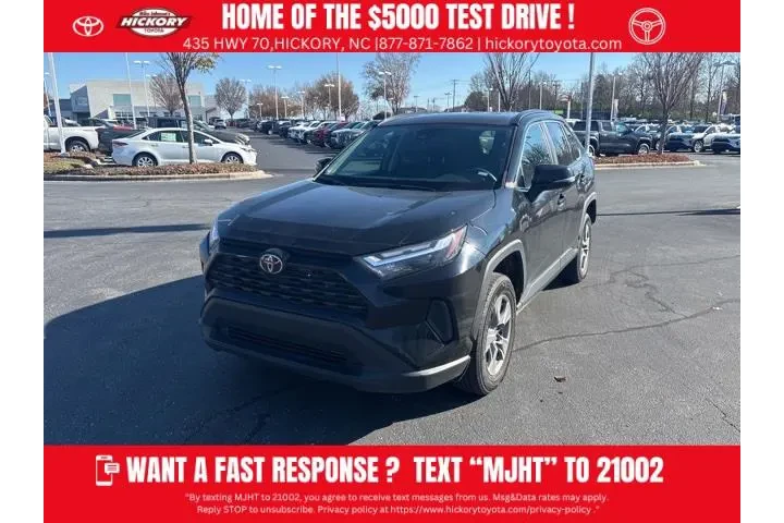 $29636 : Toyota RAV4 2024 AWD XLE 4dr image 1