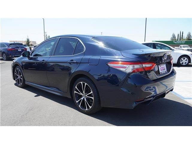 $21499 : 2018 Camry SE Sedan 4D image 8