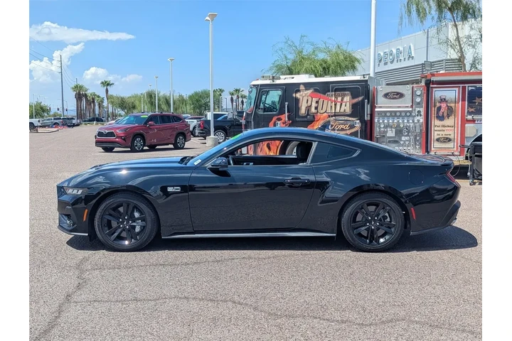 Ford Mustang 2024 GT 2dr Fas image 3