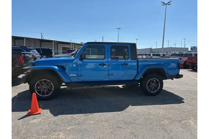 $33579 : Jeep Gladiator 2022 4x4 Over image 3