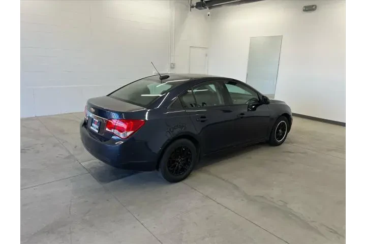 $4990 : Chevrolet Cruze Limited 2016 image 4