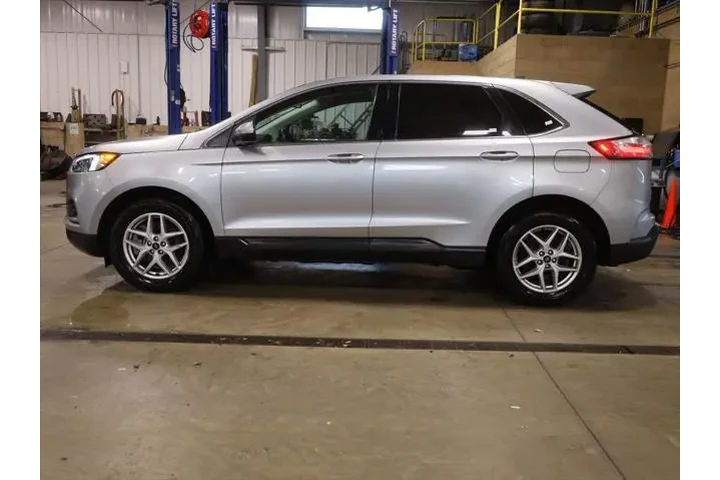 $21077 : Ford Edge 2023 AWD SEL 4dr C image 5