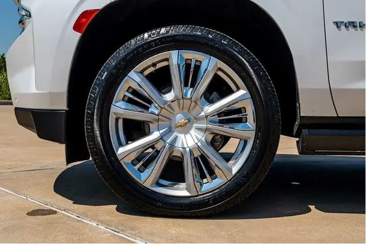 $37011 : Chevrolet Tahoe 2021 4x2 Hig image 4