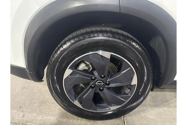 $19157 : Nissan Rogue 2024 SV 4dr Cro image 10