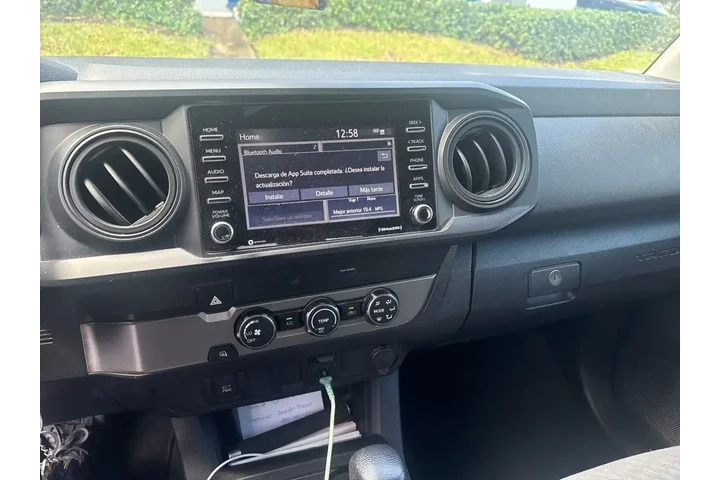 $23245 : Toyota Tacoma 2022 4x2 SR5 4 image 4