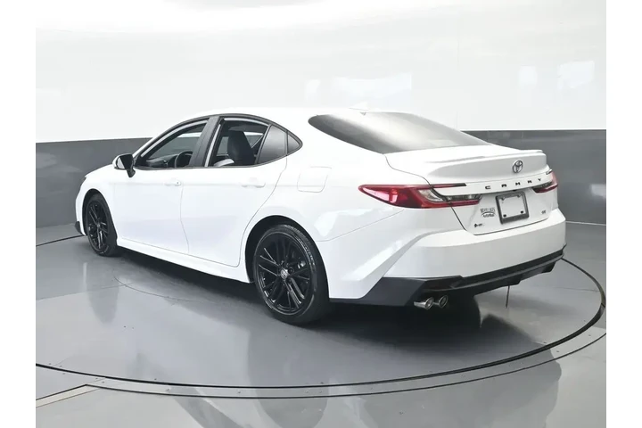 $29999 : Toyota Camry 2026 SE 4dr Sed image 4