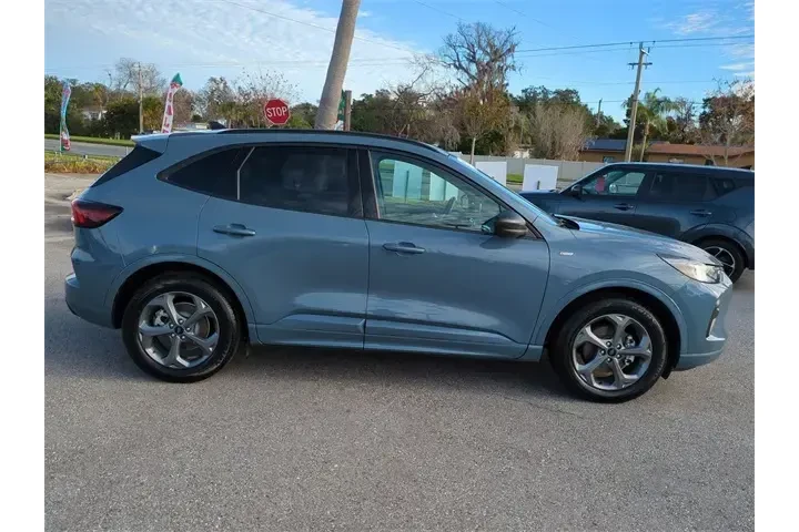 $19999 : Ford Escape 2024 ST-Line 4dr image 3
