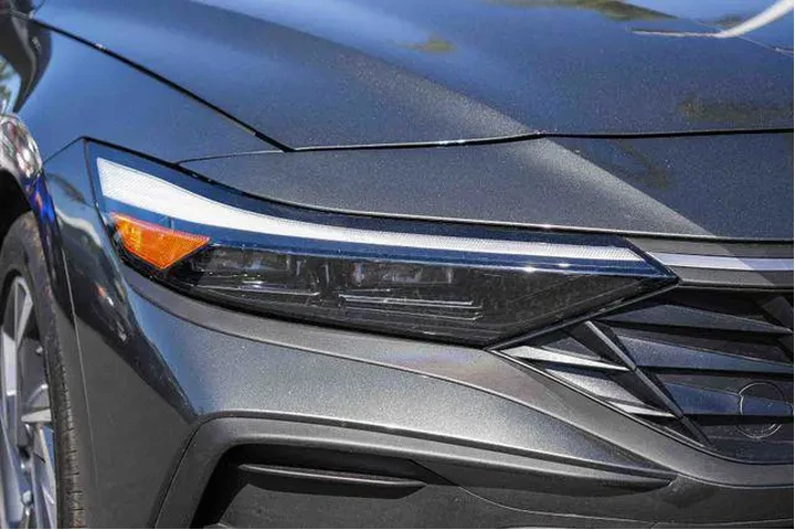 $21000 : Hyundai ELANTRA 2025 SEL Spo image 4