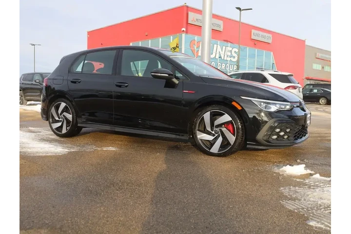 $25277 : Volkswagen Golf GTI 2024 S 4 image 2