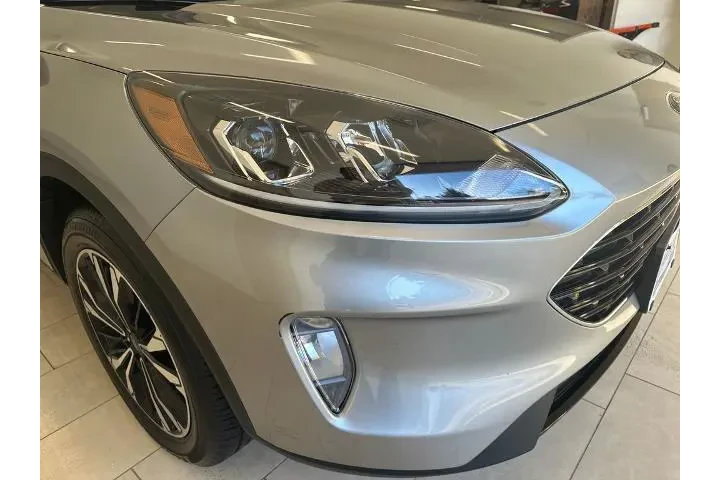 $25577 : Ford Escape 2022 AWD SEL 4dr image 9