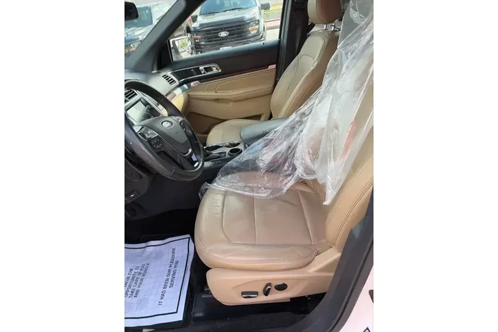 $13658 : Ford Explorer 2017 Limited 4 image 4