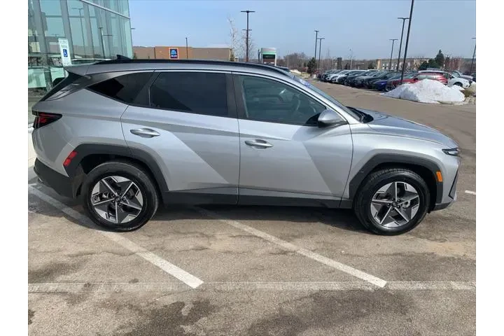 $23836 : Hyundai TUCSON 2025 AWD SEL image 7