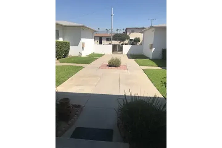 APT- 1-BED, 1-BATH image 10