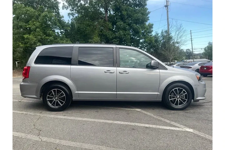 $11985 : Dodge Grand Caravan 2019 GT image 4