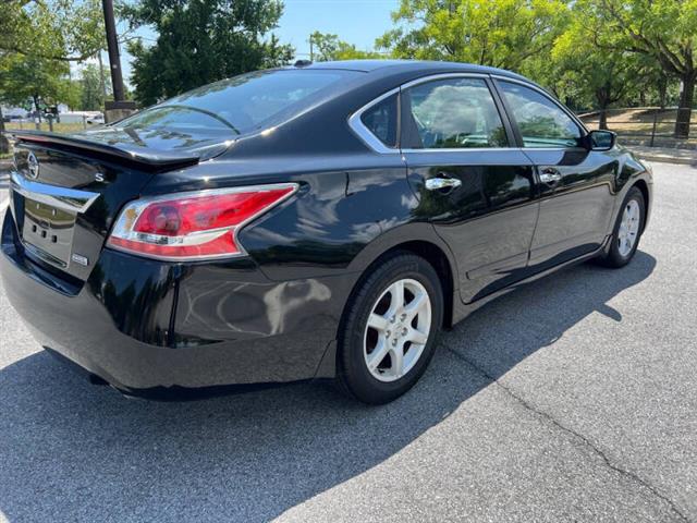 $7500 : 2015 Altima 2.5 S image 8