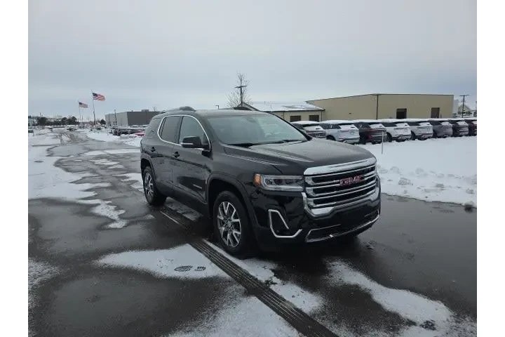 $23500 : GMC Acadia 2023 4x4 SLT 4dr image 3