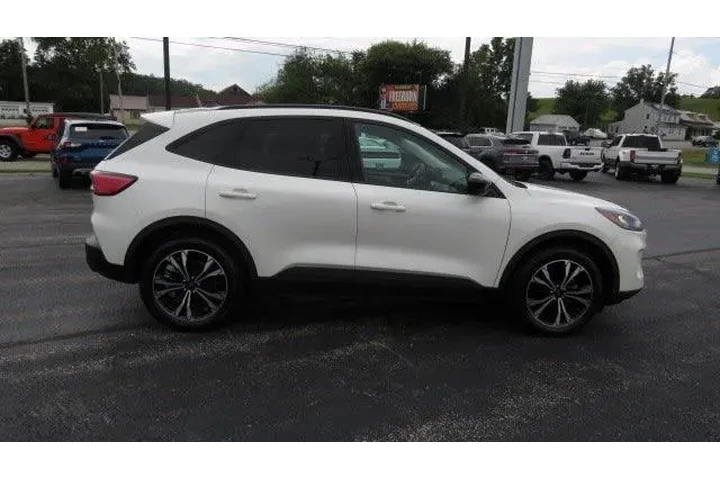 $29852 : Ford Escape Hybrid 2022 AWD image 9