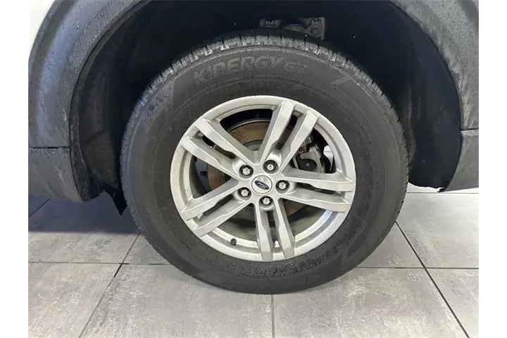 $32500 : Ford Explorer 2023 AWD XLT 4 image 6