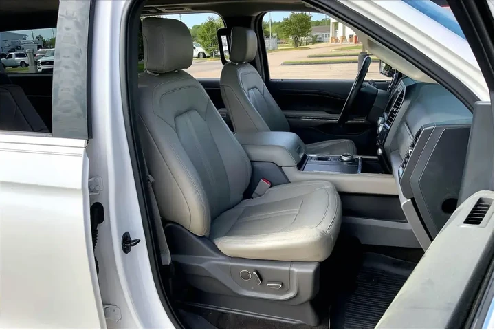 $25740 : Ford Expedition MAX 2019 4x2 image 9