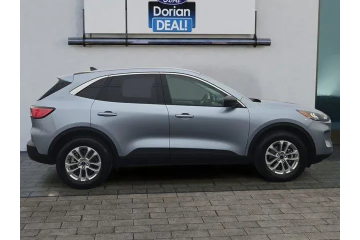 $20995 : Ford Escape 2022 AWD SE 4dr image 2