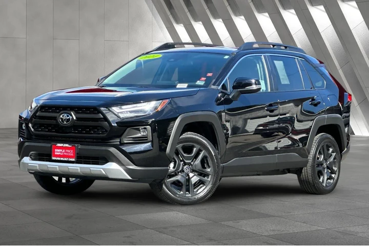 $33900 : Toyota RAV4 2024 AWD Adventu image 2