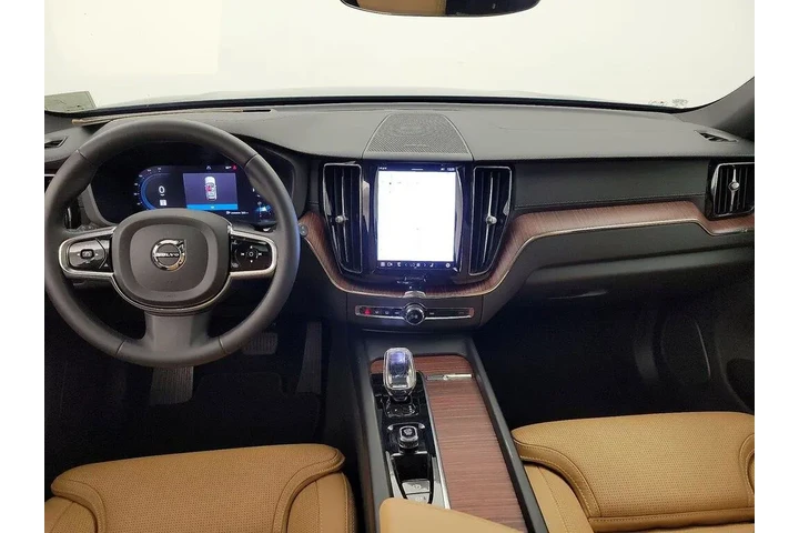 $35998 : Volvo XC60 2023 AWD B5 Ultim image 9