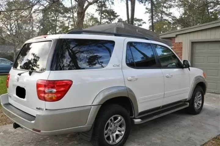 $3900 : —SUV 2005 Toyota Sequoia SR5— image 2