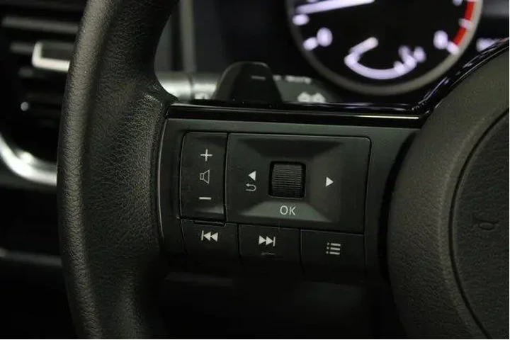 $19955 : Nissan Rogue 2022 SV 4dr Cro image 9