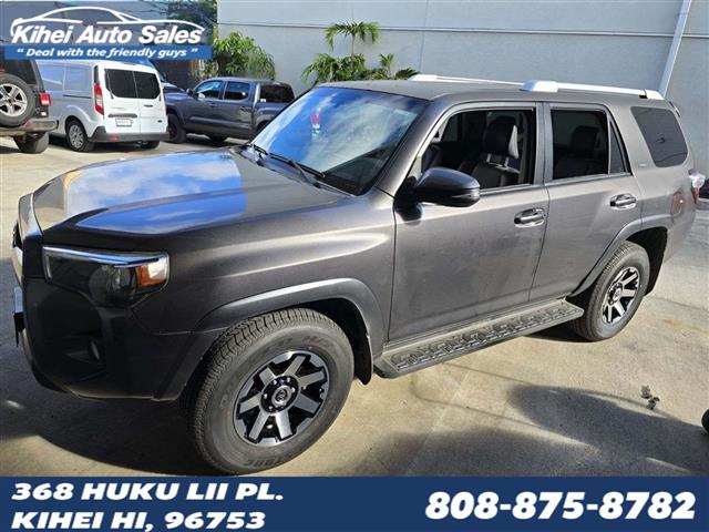 $29995 : 2018 4Runner image 1