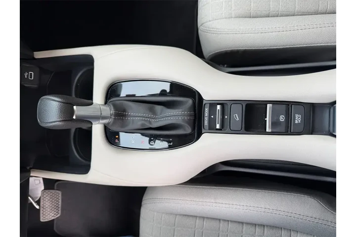 $27000 : Honda HR-V 2025 AWD LX 4dr C image 9