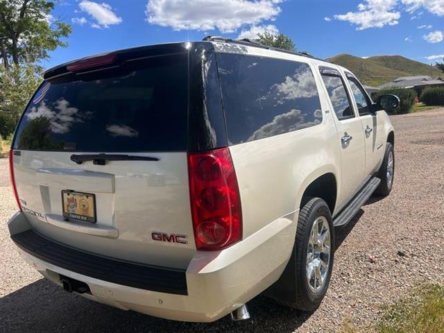 $10995 : 2009 GMC Yukon XL image 4