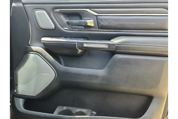 $35495 : Ram 1500 2019 4x4 Limited 4d image 10