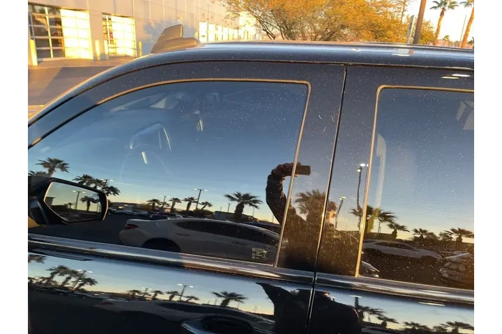 $30991 : GMC Sierra 1500 2018 4x4 SLT image 10