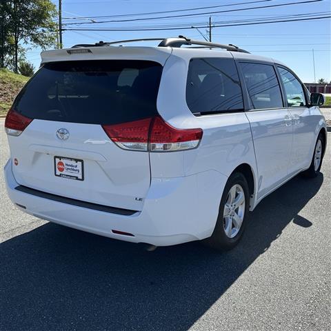 $14888 : PRE-OWNED 2014 TOYOTA SIENNA image 5