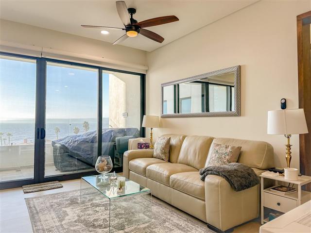 $345000 : CONDOMINIO FRENTE AL MAR image 1