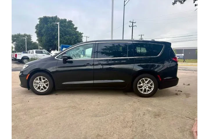 $22774 : Chrysler Pacifica 2024 Touri image 7