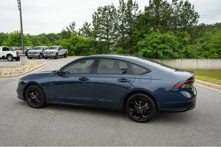 $28977 : Honda Accord 2025 SE 4dr Sed image 7