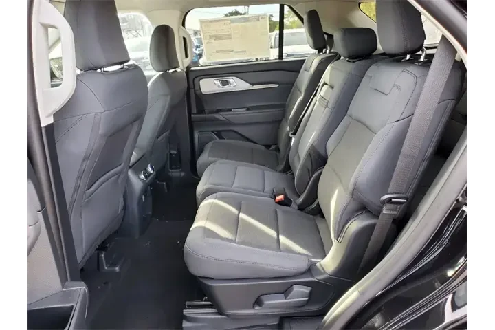 $30991 : Ford Explorer 2025 Active 4d image 6