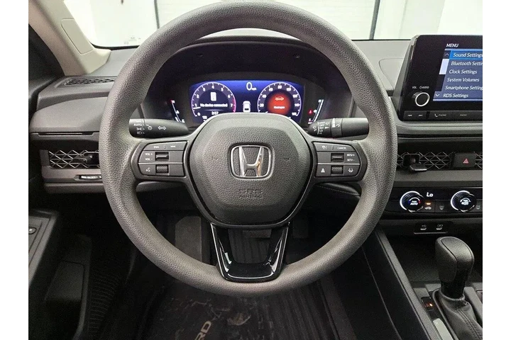 $22998 : Honda Accord 2023 LX 4dr Sed image 10