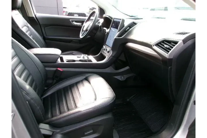 $29876 : Ford Edge 2023 AWD SEL 4dr C image 4