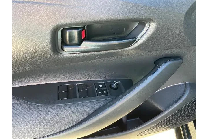 $17750 : Toyota Corolla 2022 LE 4dr S image 9