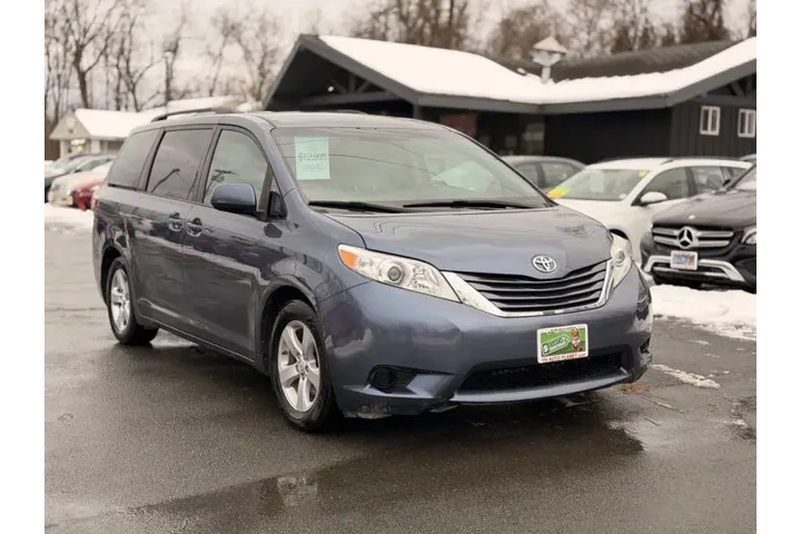 $12995 : 2015 Sienna LE 8-Passenger image 5