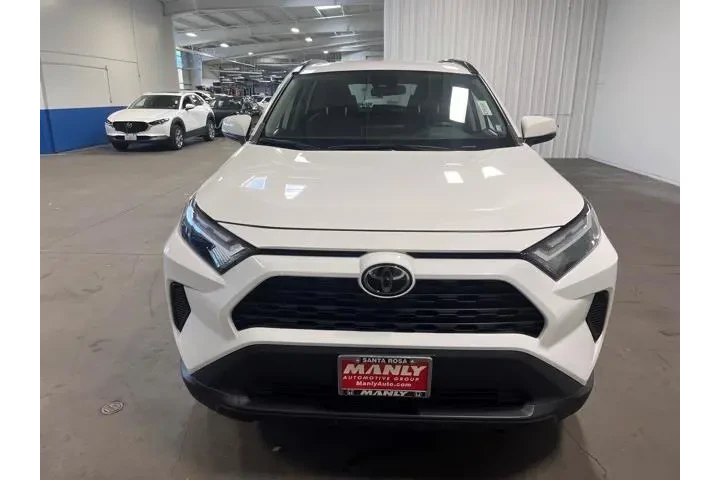 $25630 : Toyota RAV4 2023 XLE 4dr SUV image 8