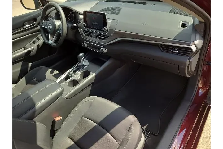 $18529 : Nissan Altima 2025 2.5 SV 4d image 10