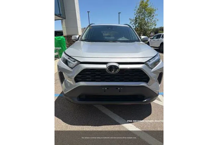 $32995 : Toyota RAV4 2025 XLE 4dr SUV image 2