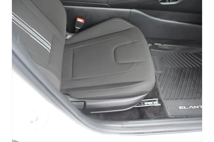 $25301 : Hyundai ELANTRA 2025 SEL Spo image 9