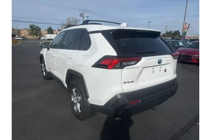 $30995 : Toyota RAV4 Hybrid 2024 AWD image 3